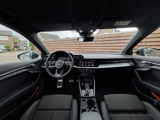 Audi A3 SPORTBACK 35 TFSI S edition Carplay|trekhaak|Digital cockpit