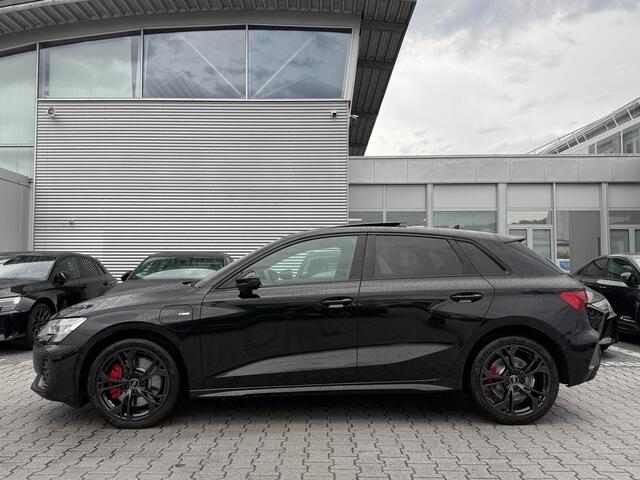 Audi A3 SPORTBACK 45TFSI E 272pk S-Edition Competition Pano Sonos Sfeerverl RS-Zetels