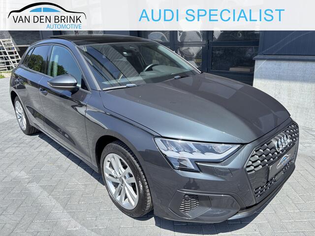 Audi A3 SPORTBACK 40 TFSIe Black Pano CarPlay