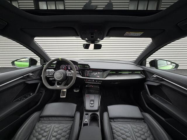 Audi A3 SPORTBACK 2.5 TFSI RS 3 quattro |Keramisch|Pano|B&O|HUD|