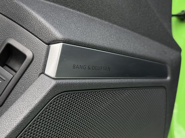Audi A3 SPORTBACK 2.5 TFSI RS 3 quattro |Keramisch|Pano|B&O|HUD|