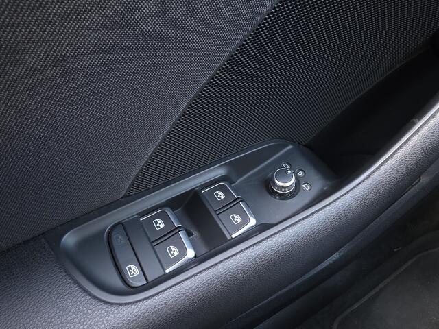 Audi A3 SPORTBACK 40 e-tron Advance Sport |Navi|Dealer onderhouden|