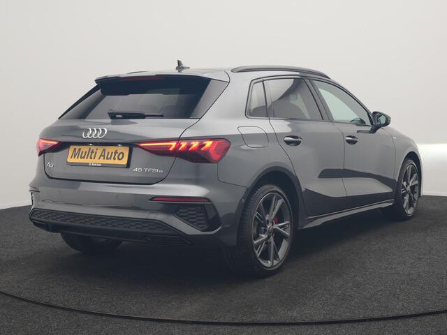 Audi A3 SPORTBACK 45 TFSI e S Line PHEV 245pk Dealer O.H. | Adaptive Cruise | Camera | Sportstoelen Verwarmd | Apple Carplay | Blis | Navigatie | DAB | Virtual | 18" L.M