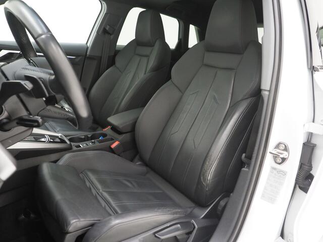 Audi A3 SPORTBACK 40 TFSI e Full Black 204PK | Lederen Sportstoelen | Panoramadak | Camera | Keyless | Sfeerlicht | Carplay