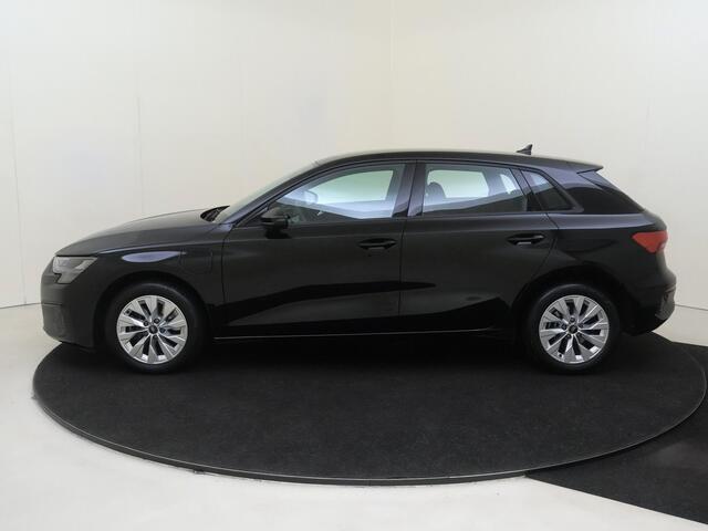 Audi A3 SPORTBACK 40 TFSI e Advanced edition | SoH 97% | Cruise control | Lane assist | Parkeersensoren achter | Virtual cockpit | 2-zone airco | Navigatie Plus | Carplay | DAB+ radio |