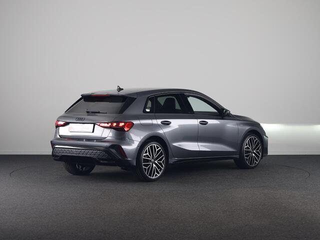 Audi A3 SPORTBACK S edition 40 TFSI e 204 pk | Comfortpakket plus | Lichtpakket plus ambient light | Trekhaak | S-int. zwart leder-kunstleder |