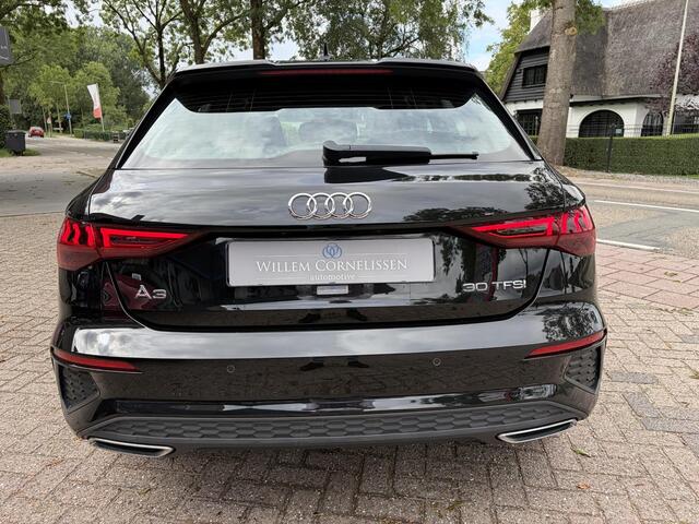 Audi A3 SPORTBACK 30 TFSI S edition NL Auto Apple Carplay Virtual Da