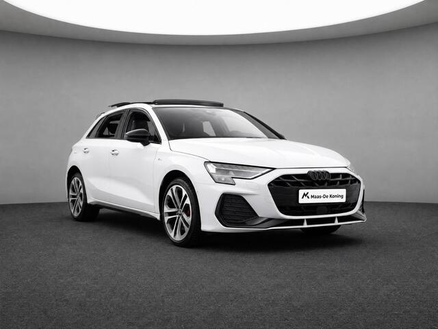 Audi A3 SPORTBACK 45 TFSIe 272pk S-tronic S edition Competition · Panoramadak · Camera · Carbon Achterspoiler · Leder · Elek. voorstoel · Matrix LED · 18'' Inch · Garantie t/m 29-07-2030 of 100.000km