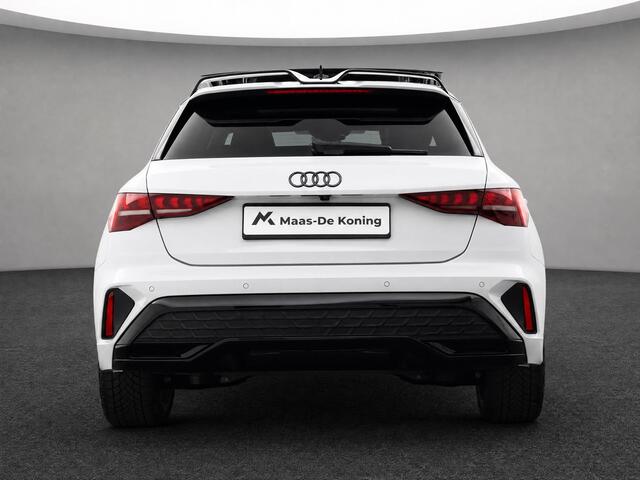 Audi A3 SPORTBACK 45 TFSIe 272pk S-tronic S edition Competition · Panoramadak · Camera · Carbon Achterspoiler · Leder · Elek. voorstoel · Matrix LED · 18'' Inch · Garantie t/m 29-07-2030 of 100.000km