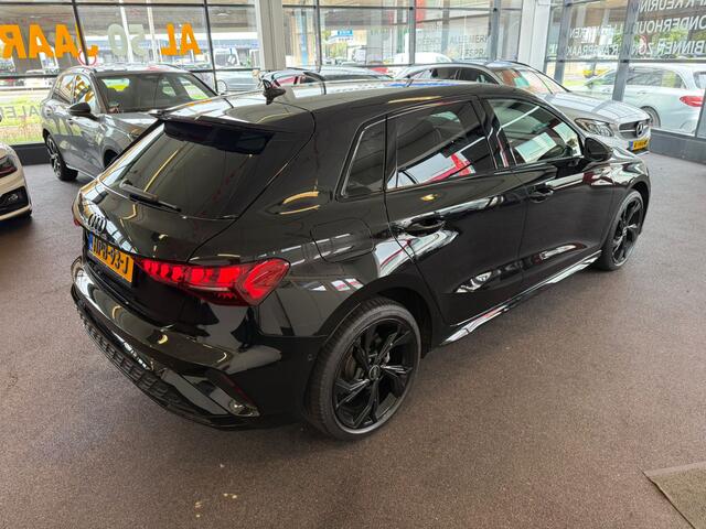 Audi A3 SPORTBACK 40 TFSI e 3X S-Line Plug-in Hybride | Achteruitrijcamera | Origineel Nederlands | Adaptieve cruise control | Automatisch inparkeren | Digital dashboard | Stoelverwarming | Apple carplay | Navigatie | 18''INCH