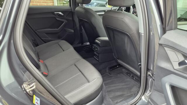 Audi A3 SPORTBACK 40 TFSI e Edition, Stoelverwarming, Sport wielen,