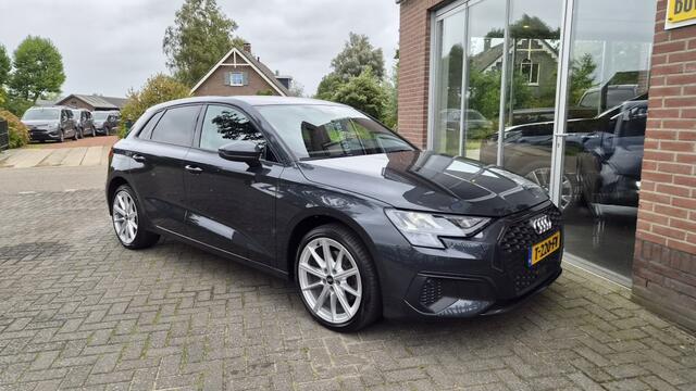 Audi A3 SPORTBACK 40 TFSI e Edition, Stoelverwarming, Sport wielen,