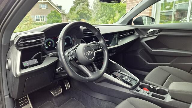 Audi A3 SPORTBACK 40 TFSI e Edition, Stoelverwarming, Sport wielen,