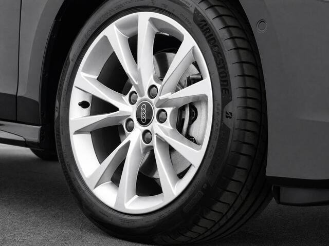 Audi A3 SPORTBACK 40 TFSIe 204pk S Edition · Camera · Apple/Android Car Play · Parkeerassistent · ACC · Optiekpakket Zwart · Stoelverwarming · Garantie t/m 08-07-2029 of 100.000km