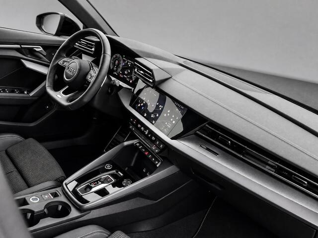 Audi A3 SPORTBACK 40 TFSIe 204pk S Edition · Camera · Apple/Android Car Play · Parkeerassistent · ACC · Optiekpakket Zwart · Stoelverwarming · Garantie t/m 08-07-2029 of 100.000km