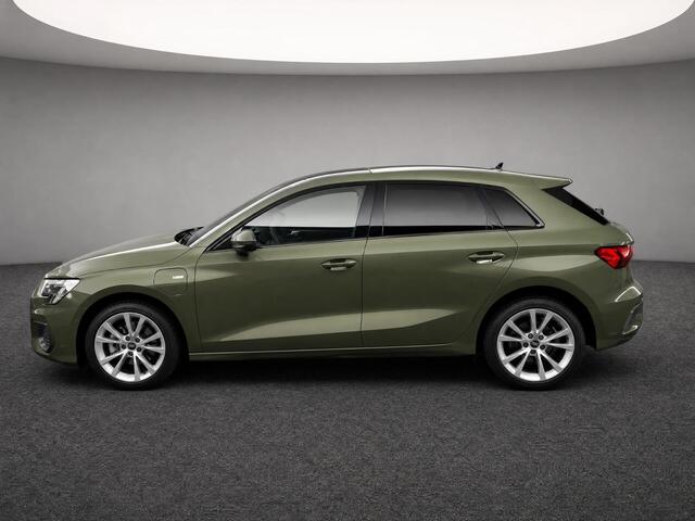Audi A3 SPORTBACK 40 TFSIe 204pk S edition · Camera · Panoramadak · Apple/Android Car Play · Park Assist · 17'' Inch · Garantie t/m 01-01-2030 of 100.000km