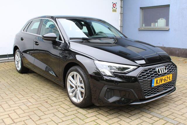 Audi A3 SPORTBACK 40 TFSI e Edition | Incl. 12 maanden Garantie | SoH 98% | Achteruitrijcamera | Adaptive cruise controle | Apple CarPlay/Android Auto | Keyless entry/start | Climate controle | Automatisch inparkeren | Navigatie | Parkeersensoren V+A | Virtual cockpit |
