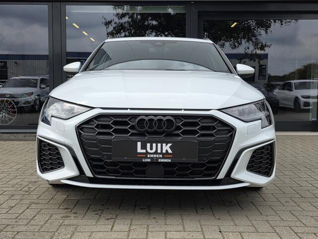 Audi A3 SPORTBACK 45 TFSI e S edition Competition + 3x S-LINE + LED + KEYLESS + ALCANTARA + CAMERA