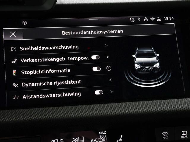 Audi A3 SPORTBACK 40 TFSIe 204PK S-tronic S Line · Camera ·Apple/Android Car Play · Keyless · Navigatie · P-Sensoren · Elek. Achterklep · 18'' Inch · Garantie t/m 25-05-2029 of 80000km.