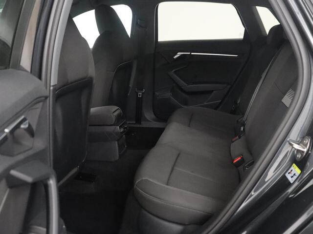 Audi A3 SPORTBACK 35 TFSI Business edition | Cruise control | Climate control | Navigatie | Carplay | Park assist | Virtueel dashboard | Full LED | 18" velgen