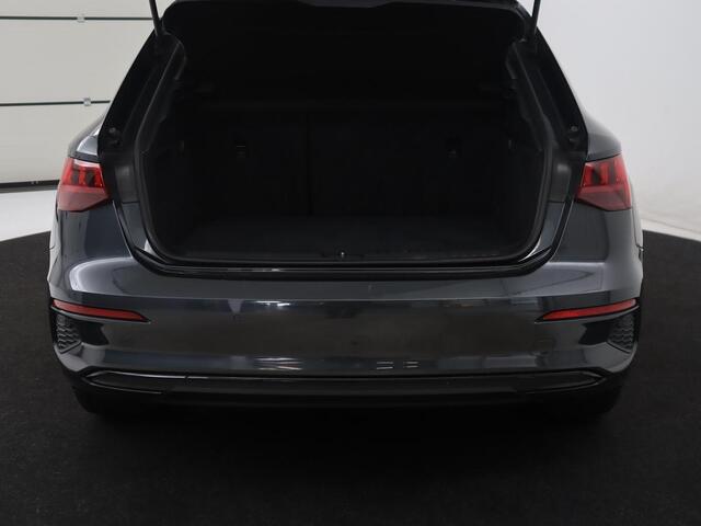 Audi A3 SPORTBACK 35 TFSI Business edition | Cruise control | Climate control | Navigatie | Carplay | Park assist | Virtueel dashboard | Full LED | 18" velgen