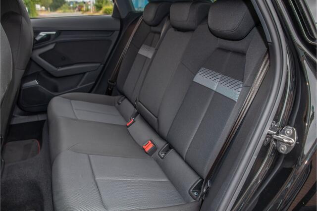 Audi A3 SPORTBACK 45 TFSI e 245pk S Line, Bang & Olufsen, Trekhaak, Stoelverwarming, Adaptive Cruise, PDC, Full LED.
