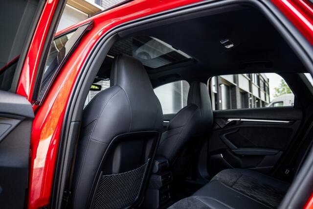 Audi A3 SPORTBACK 40 TFSI 3X S-LINE | PANO | B&O | ALC | SPORTUITLAAT