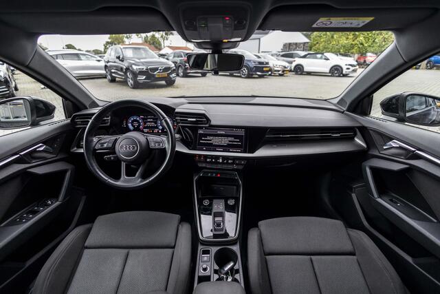 Audi A3 SPORTBACK 30 TFSI Business edition | Automaat | LED | Carplay