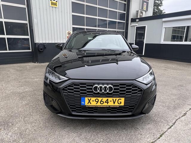 Audi A3 SPORTBACK 40 TFSI e Business edition 150 KW 204 pk Carplay Parkeerhulp