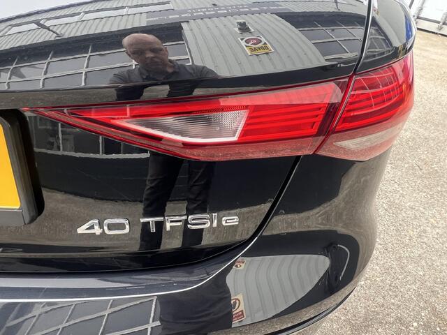 Audi A3 SPORTBACK 40 TFSI e Business edition 150 KW 204 pk Carplay Parkeerhulp