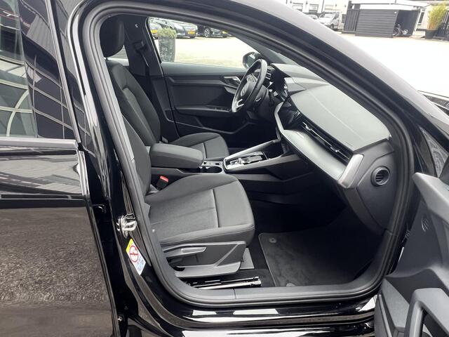 Audi A3 SPORTBACK 40 TFSI e Business edition 150 KW 204 pk Carplay Parkeerhulp