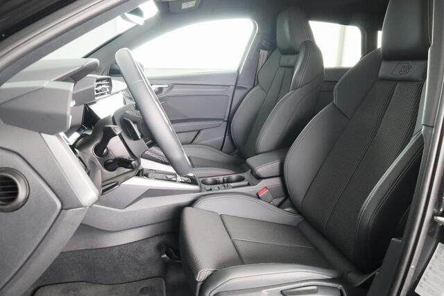 Audi A3 SPORTBACK 45 TFSI e S-Line Competition 245 pk Plug in Hybrid | Panoramadak | Parkeersensoren (Park assist) | Achteruitrijcamera | | Verlengde garantie | Navigatie