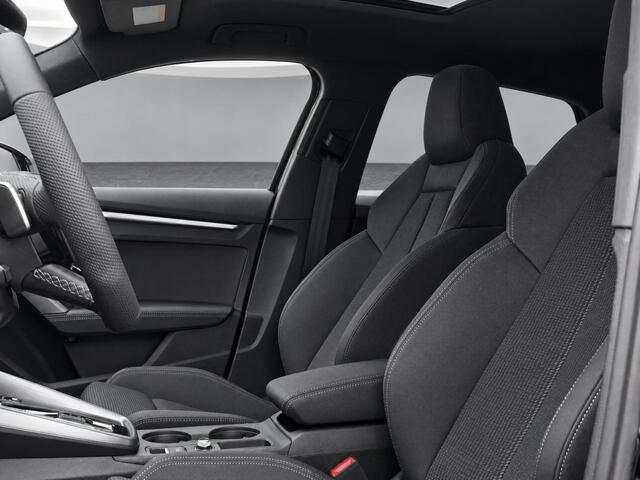 Audi A3 SPORTBACK 40 TFSI e S edition 204 PK · Assistentiepakket rijden en parkeren plus · Optiekpakket zwart plus · Lichtpakket plus ambient light · MEGA Sale