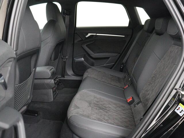 Audi A3 SPORTBACK 2.0 TFSI S3 quattro | Adaptive cruise | B&O | Bang & Olufsen | Matrix LED | Leder/Alcantara | Park Assist | Stoelverwarming | Virtual Cockpit | Carplay | Navigatie | Sportstoelen | Climate control