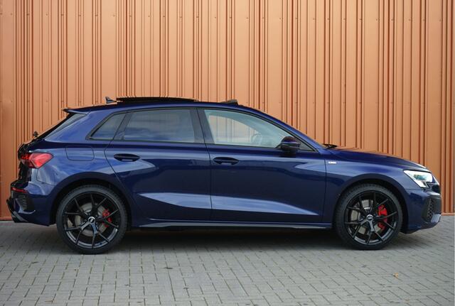 Audi A3 SPORTBACK 45 TFSI e S-line 245PK Panodak Head up Matrix B&O Elektr.stoelen Carplay