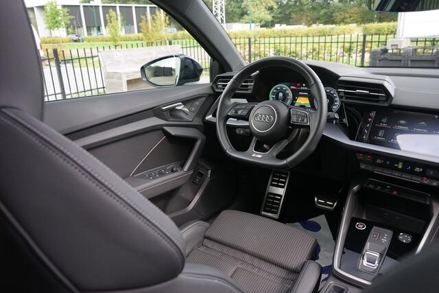 Audi A3 SPORTBACK 45 TFSI e S-line 245PK Panodak Head up Matrix B&O Elektr.stoelen Carplay