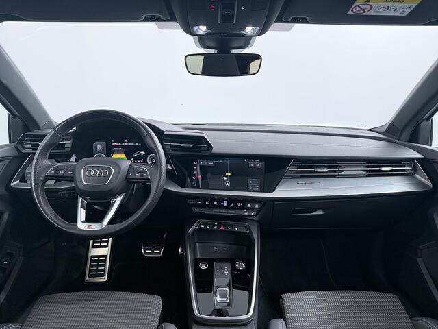 Audi A3 SPORTBACK 45 TFSI e S edition Competition | Panoramadak | Camera | ACC!