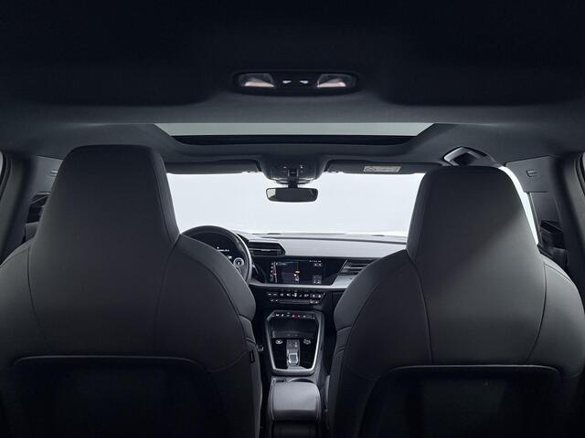 Audi A3 SPORTBACK 45 TFSI e S edition Competition | Panoramadak | Camera | ACC!