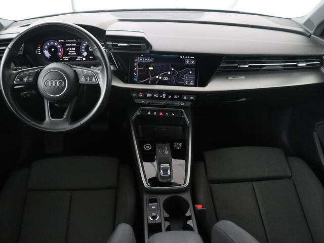 Audi A3 SPORTBACK 30 TFSI Advanced edition | Cruise control | Camera | Park assist | Navigatie | Carplay | Climate control | Virtueel dashboard | Full LED