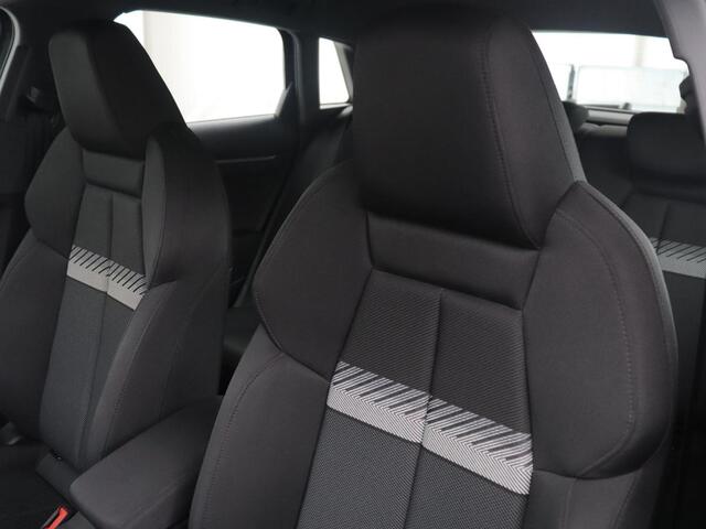 Audi A3 SPORTBACK 30 TFSI Advanced edition | Cruise control | Camera | Park assist | Navigatie | Carplay | Climate control | Virtueel dashboard | Full LED