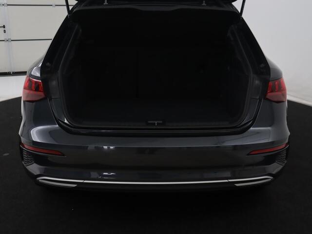 Audi A3 SPORTBACK 30 TFSI Advanced edition | Cruise control | Camera | Park assist | Navigatie | Carplay | Climate control | Virtueel dashboard | Full LED