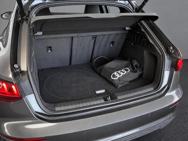 Audi A3 SPORTBACK 40 TFSIe 150kW/204PK S Line · Panoramadak · Apple/Android Car Play · Stoelverwarming