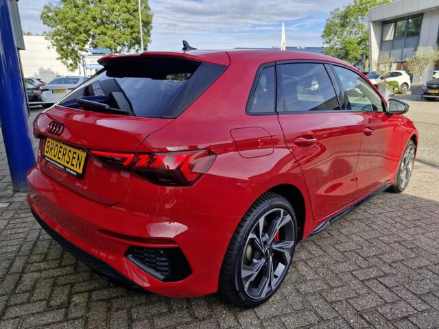 Audi A3 SPORTBACK 45 TFSI PHEV S-Edition Competition | 245 PK | S-Line & Matrix pakket |