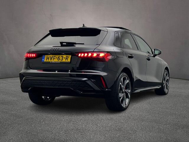 Audi A3 SPORTBACK 45 TFSI e 272PK S edition Competition | Trekhaak| | Pano | Sonos | Head-Up | 18-Inch | Comfortsleutel | Stoelverwarming | Adaptive-Cruise |