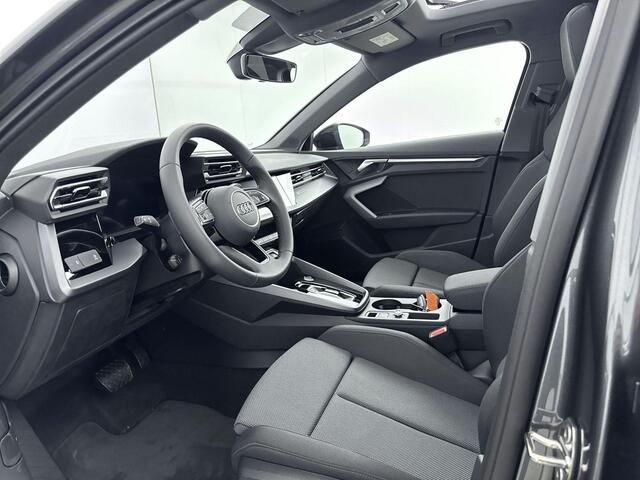 Audi A3 SPORTBACK 45 TFSI e S Edition Competition 272PK | Nieuwe auto! | Schuif-/Kanteldak | Virtual Cockpit | Stoelverwarming | Elektrisch Verstelbare Stoel | Apple CarPlay & Android Auto