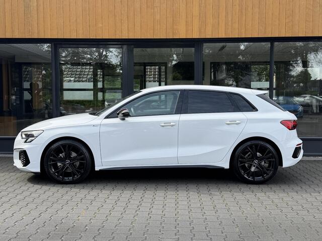 Audi A3 SPORTBACK 30 TFSI S edition 1e Eig. Als nieuw! Garantie
