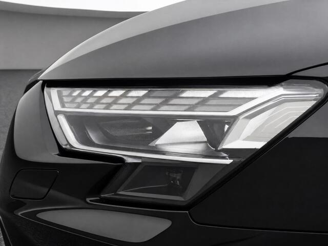Audi A3 SPORTBACK 45 TFSI e S edition Competition Panoramadak · SONOS Sound System · 19'' lichtmetalen velgen · Sportstoelen alcantara · MEGA Sale