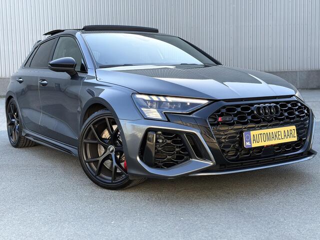 Audi A3 SPORTBACK 2.5 TFSI RS 3 quattro DYNAMIC CARBON PANO HuD