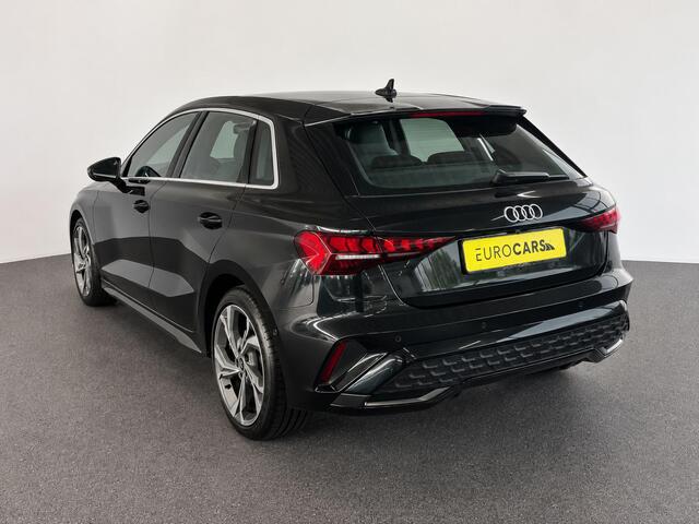 Audi A3 SPORTBACK 40 TFSI e 204pk Automaat S-Line edition Comfort pakket Plus Lichtmetalen Velgen 18" Matrix Led Parkeer sensoren Camera Cruise Control Adaptive Navigatie Apple Carplay/Android Auto