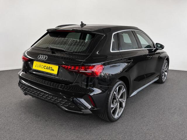 Audi A3 SPORTBACK 40 TFSI e 204pk Automaat S-Line edition Comfort pakket Plus Lichtmetalen Velgen 18" Matrix Led Parkeer sensoren Camera Cruise Control Adaptive Navigatie Apple Carplay/Android Auto